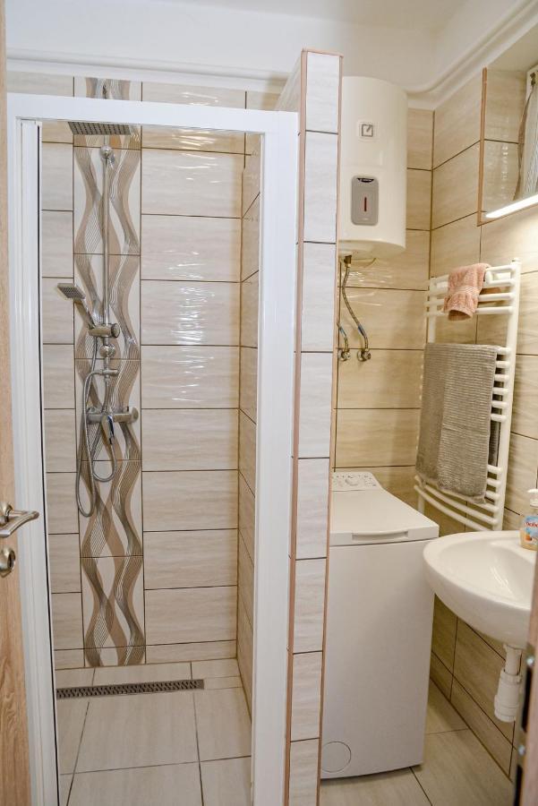 Krisztina Apartman 81 Hajdúszoboszló 外观 照片